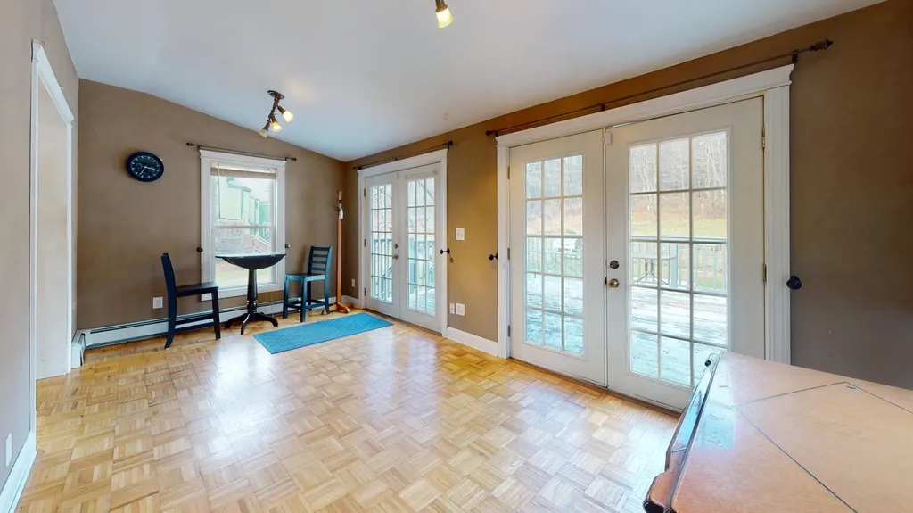 241 Lake Street Auburn ME 04210