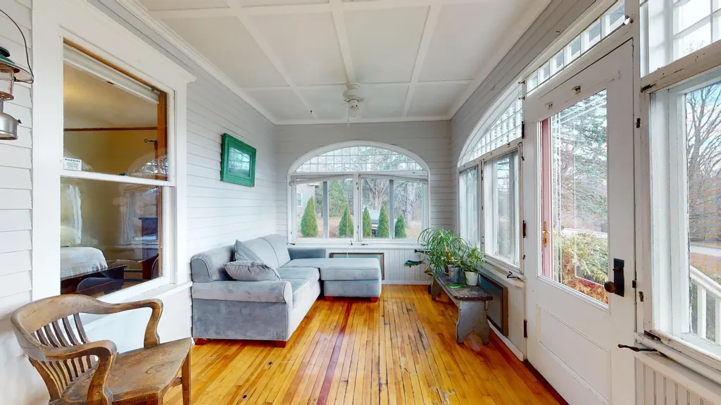 241 Lake Street Auburn ME 04210