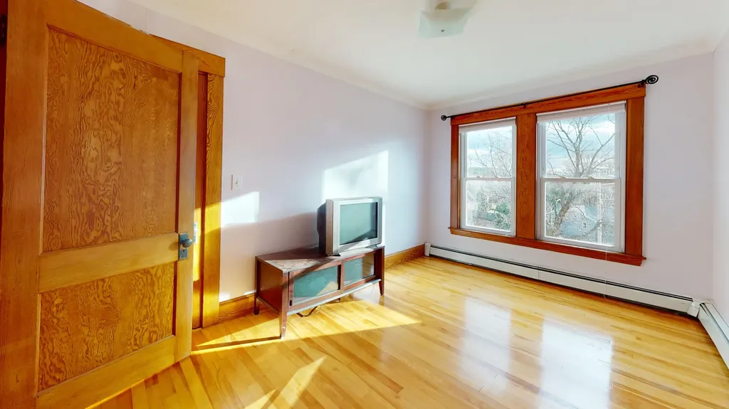 241 Lake Street Auburn ME 04210