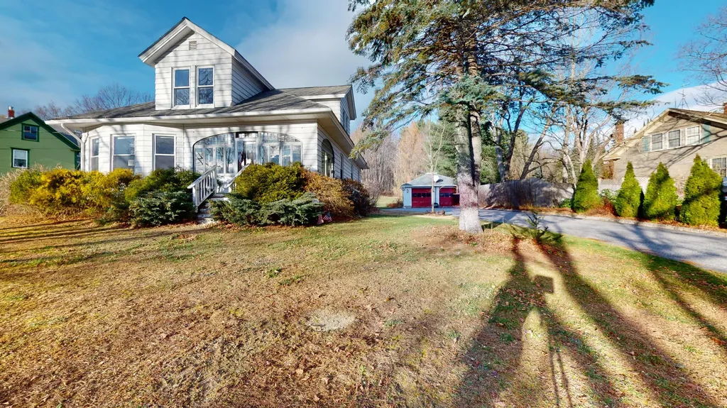 241 Lake Street Auburn ME 04210