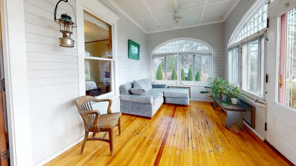 241 Lake Street Auburn ME 04210