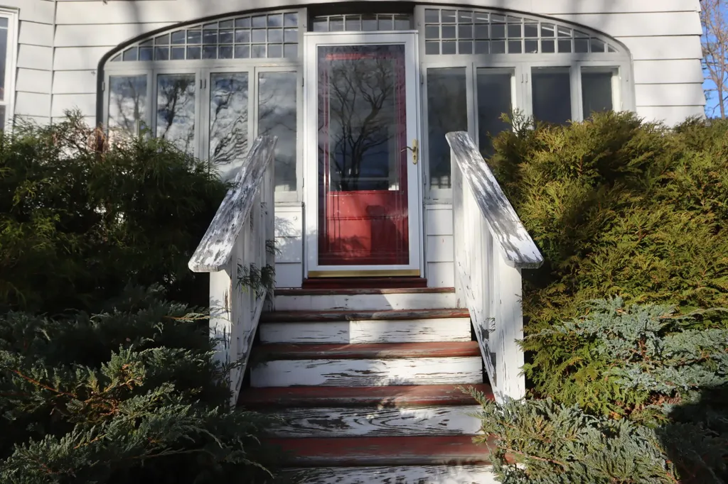 241 Lake Street Auburn ME 04210