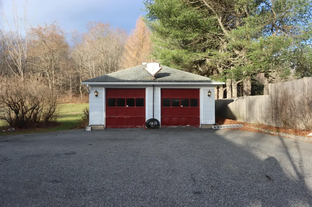241 Lake Street Auburn ME 04210