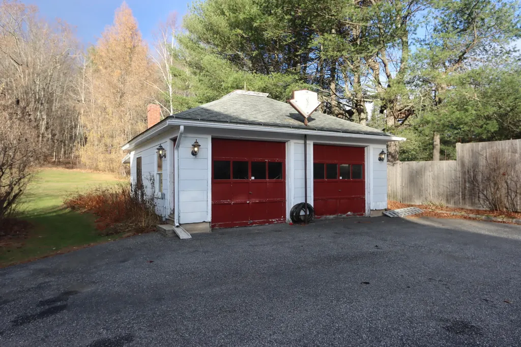 241 Lake Street Auburn ME 04210