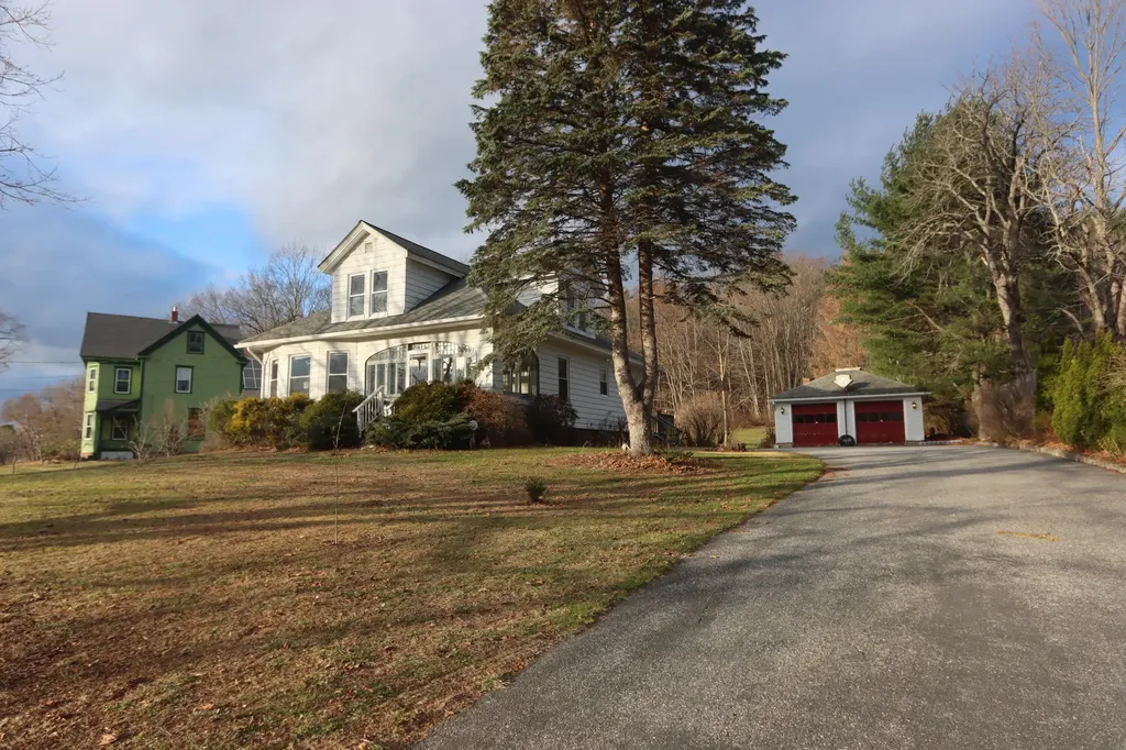 241 Lake Street Auburn ME 04210
