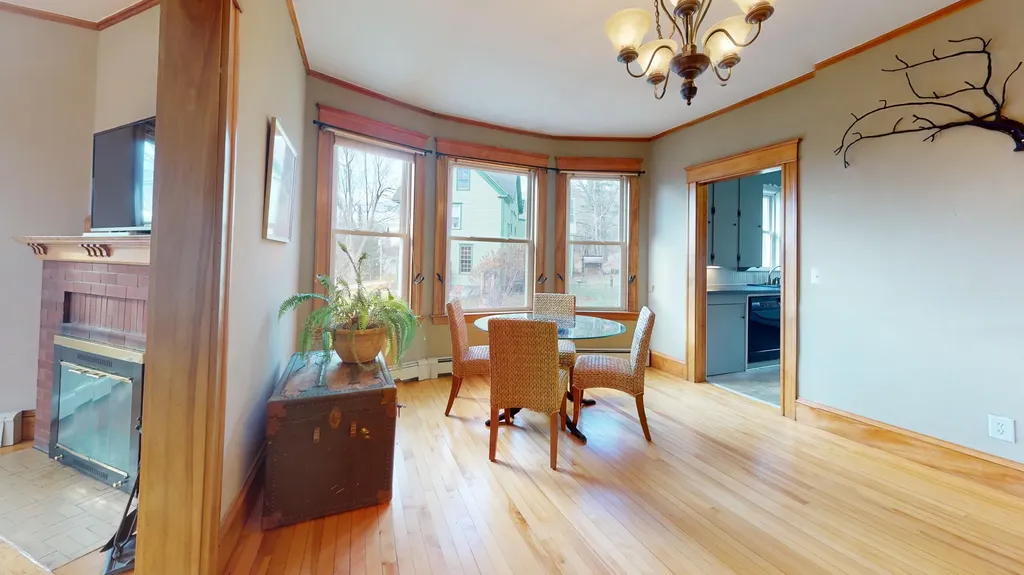 241 Lake Street Auburn ME 04210