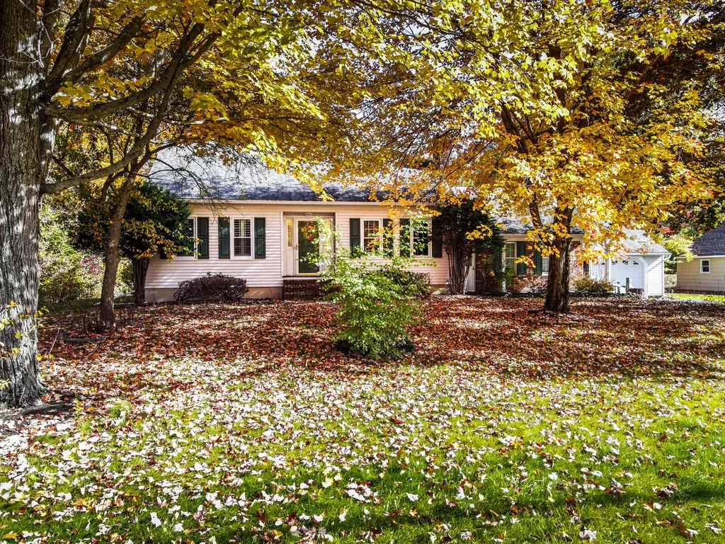 15 Frankwood Drive Winslow ME 04901