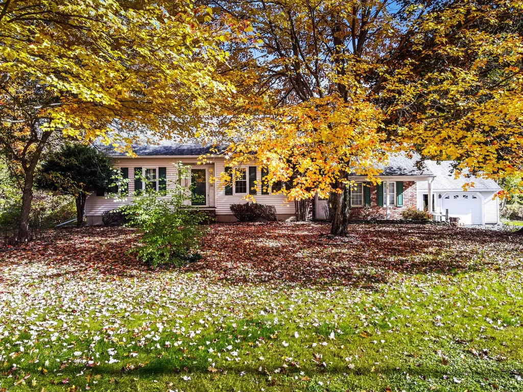 15 Frankwood Drive Winslow ME 04901