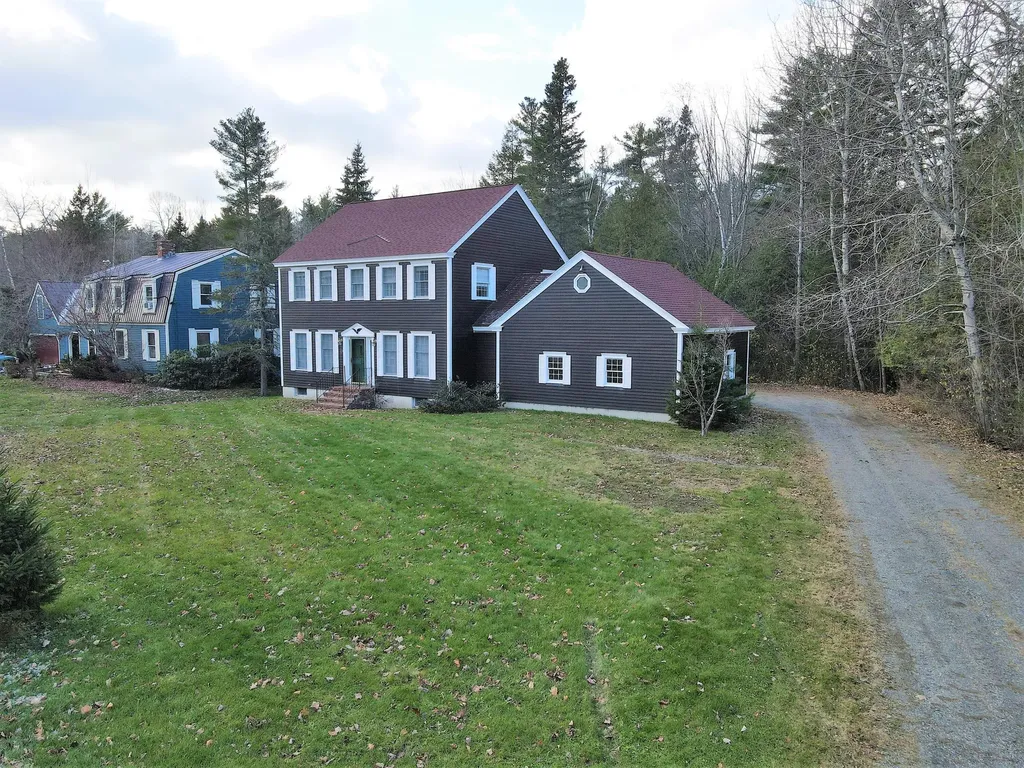 25 Cromwell Drive Orono ME 04473