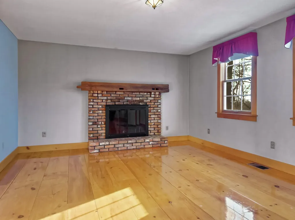 222 Metcalf Road Winthrop ME 04364