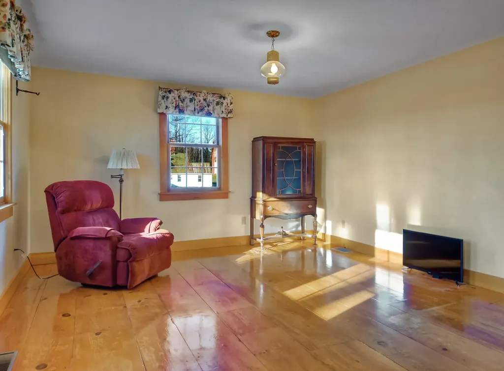 222 Metcalf Road Winthrop ME 04364