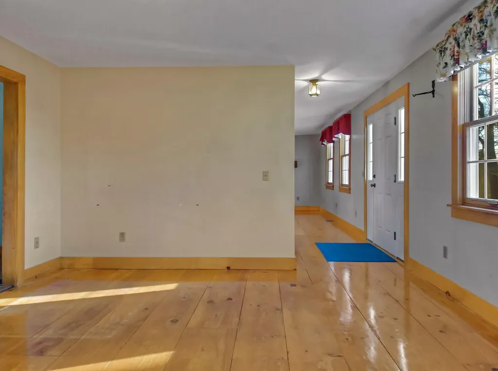 222 Metcalf Road Winthrop ME 04364