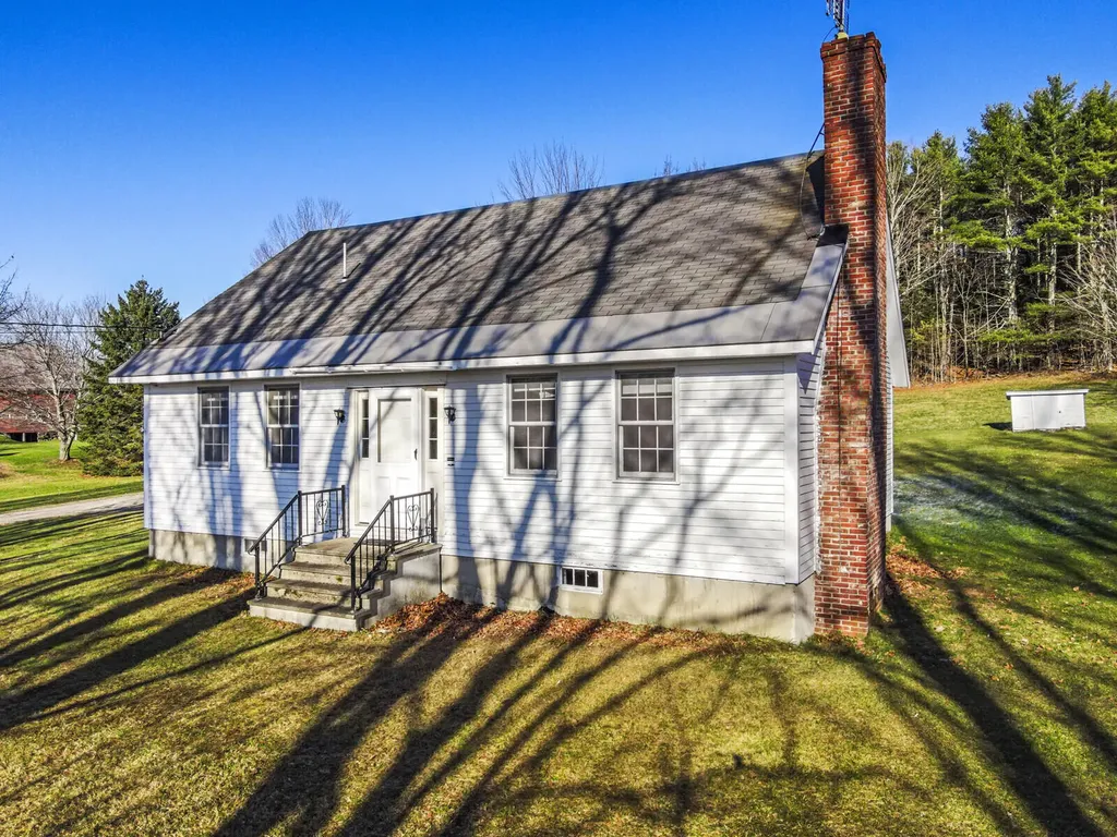 222 Metcalf Road Winthrop ME 04364