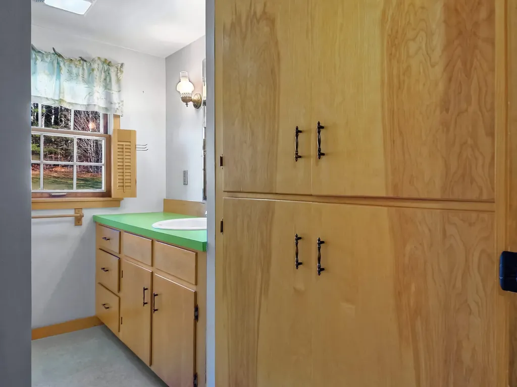 222 Metcalf Road Winthrop ME 04364