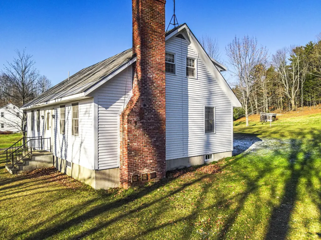 222 Metcalf Road Winthrop ME 04364