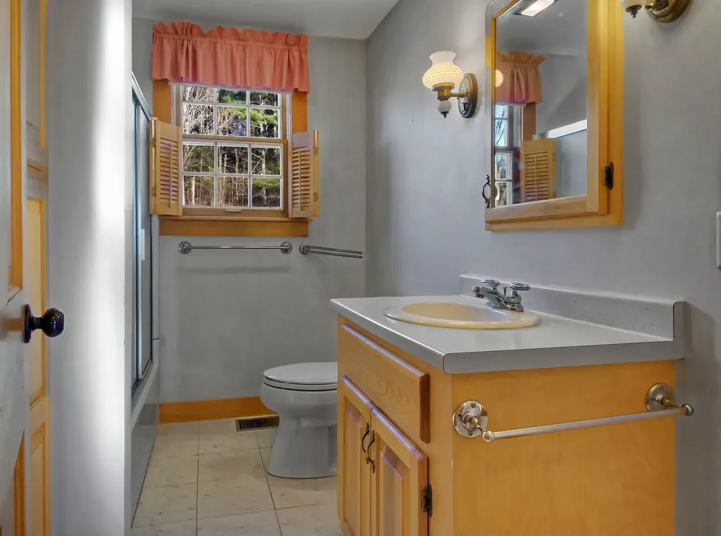222 Metcalf Road Winthrop ME 04364