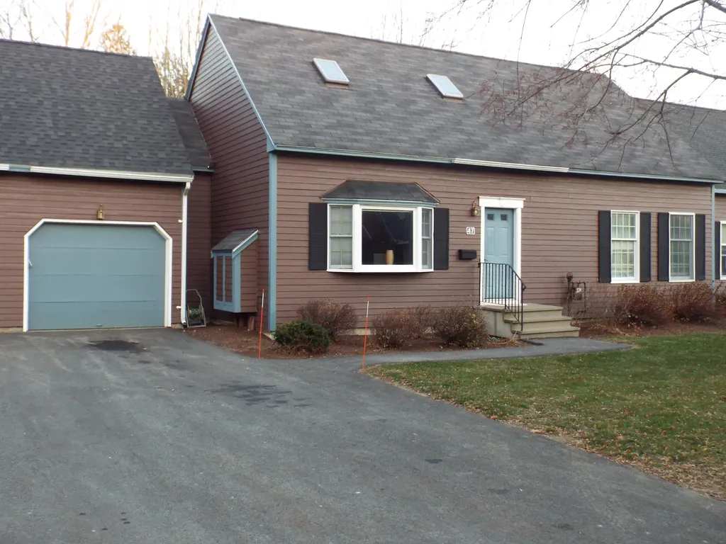 47 Cortland Circle Bangor ME 04401