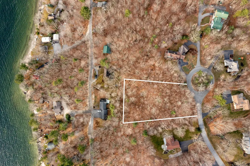 8 Henderson Court Windham ME 04062