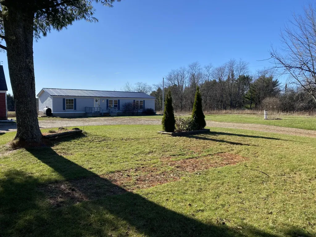 352 Jefferson Road Washington ME 04574
