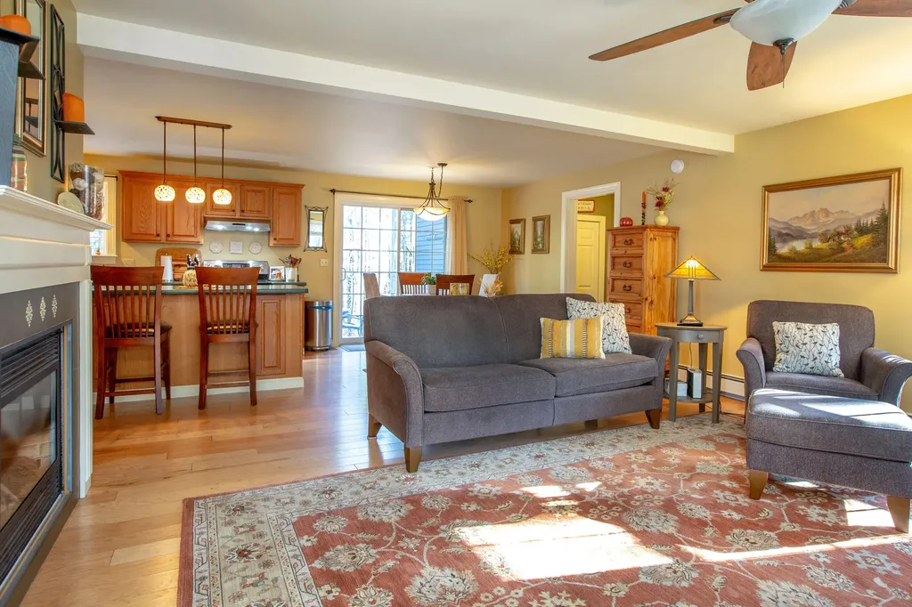 16 Kingfisher Drive Brunswick ME 04011