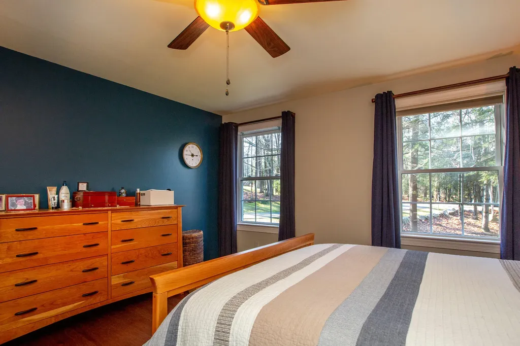 16 Kingfisher Drive Brunswick ME 04011