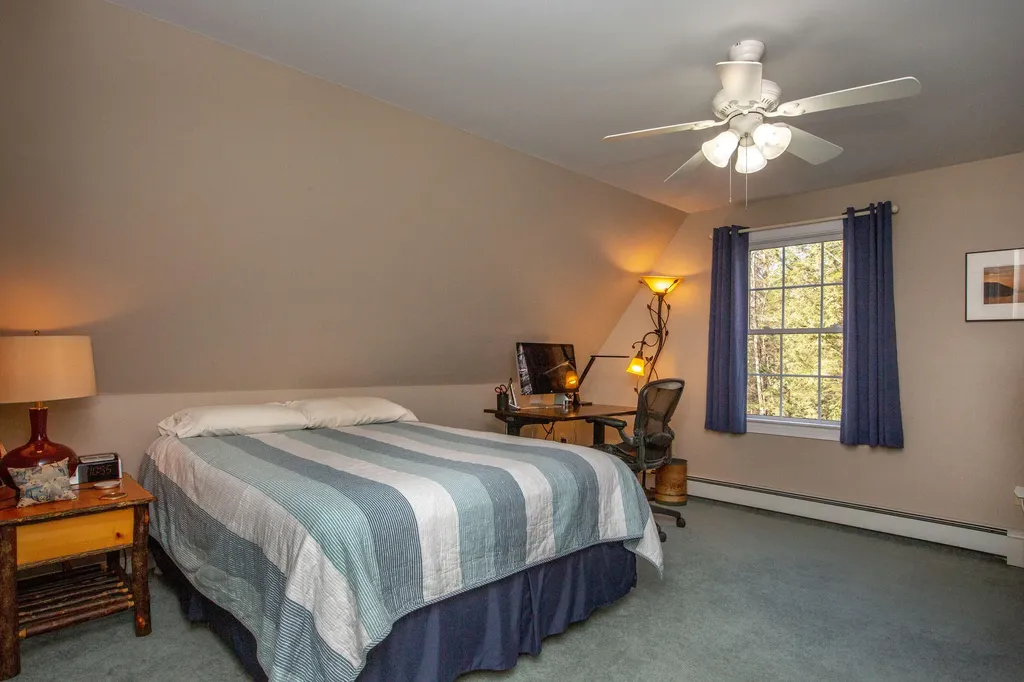 16 Kingfisher Drive Brunswick ME 04011