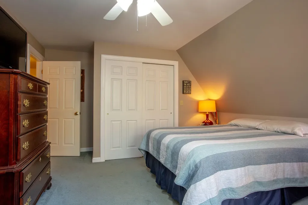 16 Kingfisher Drive Brunswick ME 04011