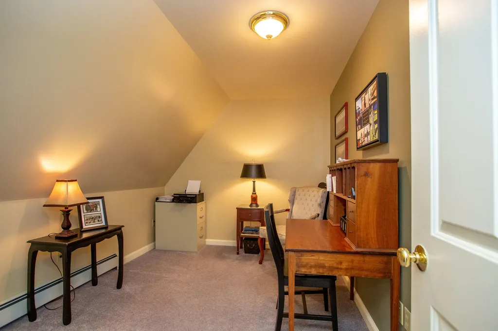 16 Kingfisher Drive Brunswick ME 04011