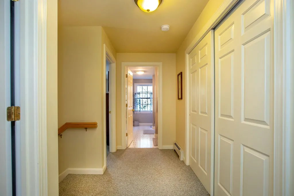 16 Kingfisher Drive Brunswick ME 04011
