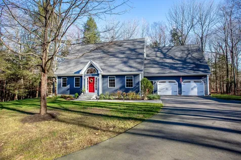 16 Kingfisher Drive Brunswick ME 04011