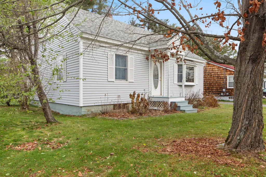 23 Francis Street Waterville ME 04901