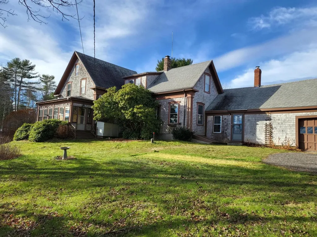 643 Main Road Phippsburg ME 04562