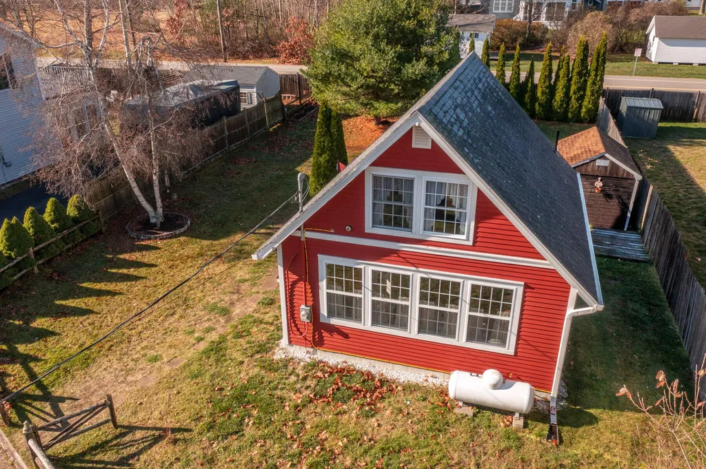 82 Merrifield Court Wells ME 04090