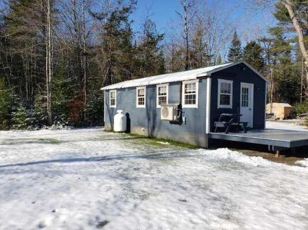 150 North Road Athens ME 04912