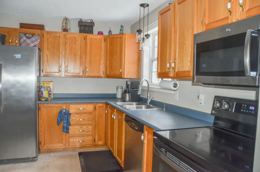 73 Nelson Road Pittston ME 04345
