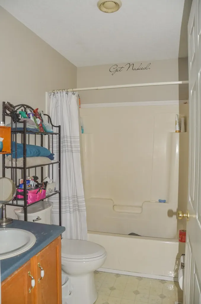 73 Nelson Road Pittston ME 04345