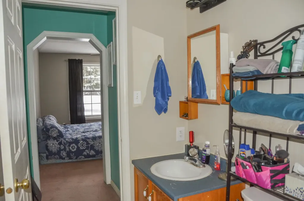 73 Nelson Road Pittston ME 04345