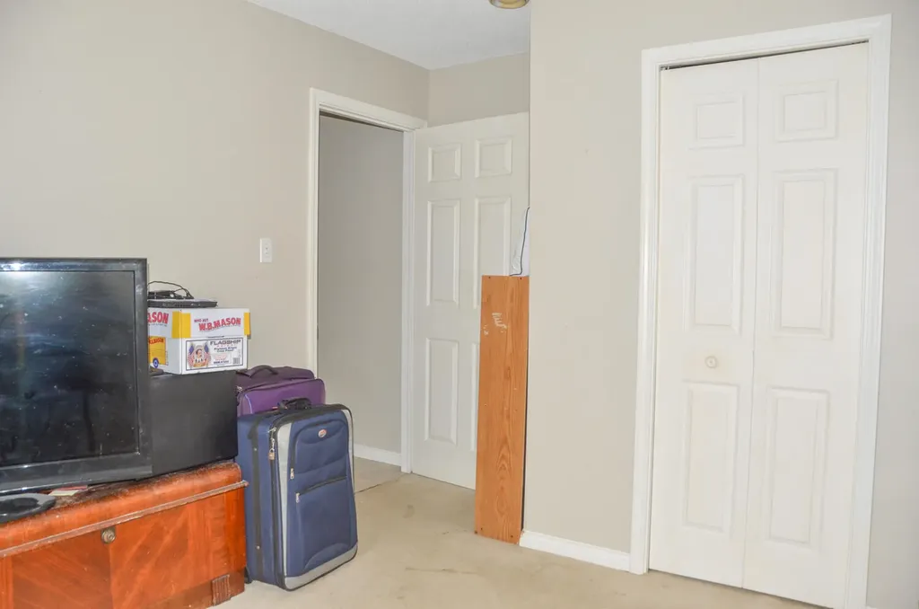 73 Nelson Road Pittston ME 04345