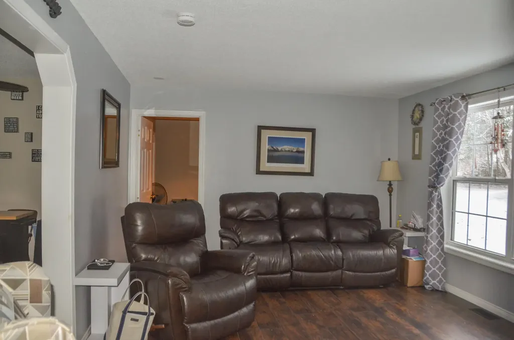 73 Nelson Road Pittston ME 04345