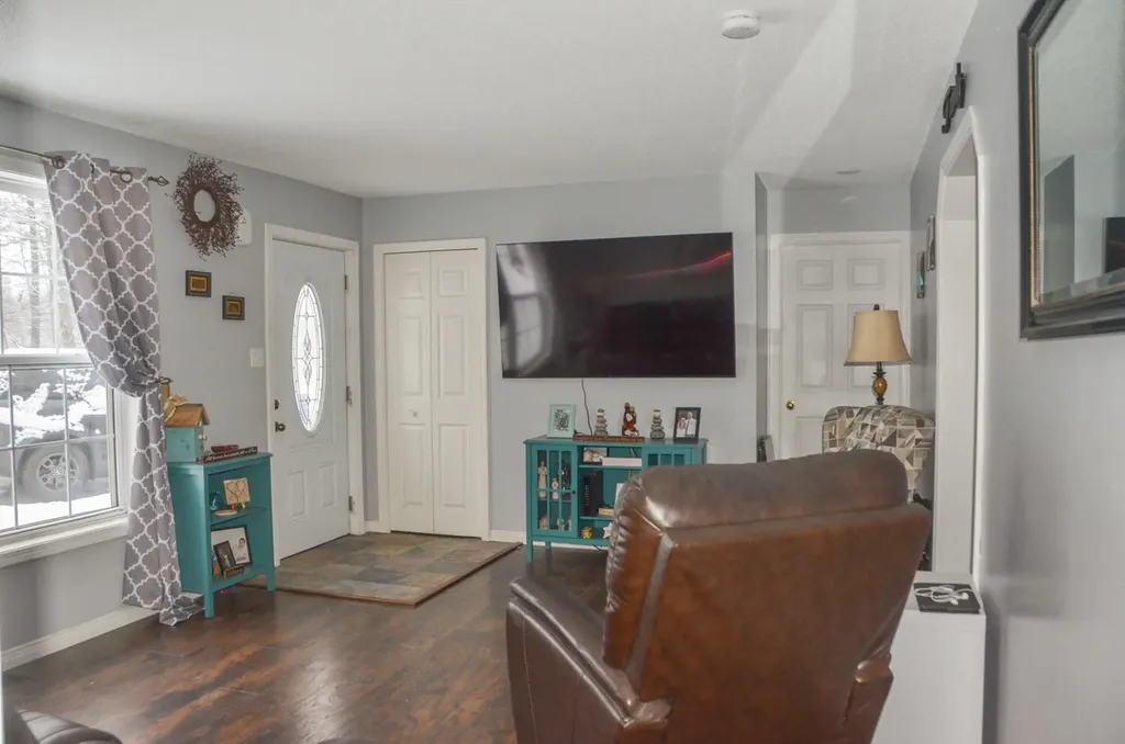 73 Nelson Road Pittston ME 04345