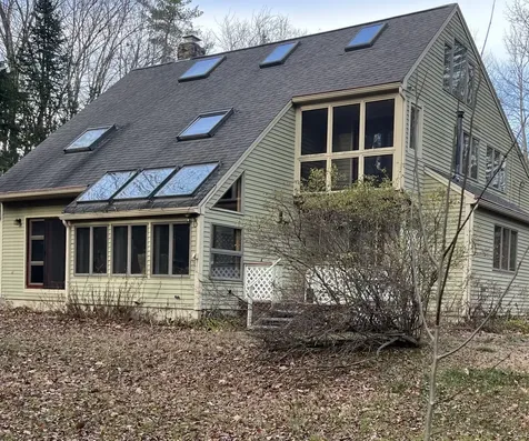 8 Acorn Lane Scarborough ME 04074