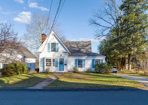 98 Chestnut Street Camden ME 04843