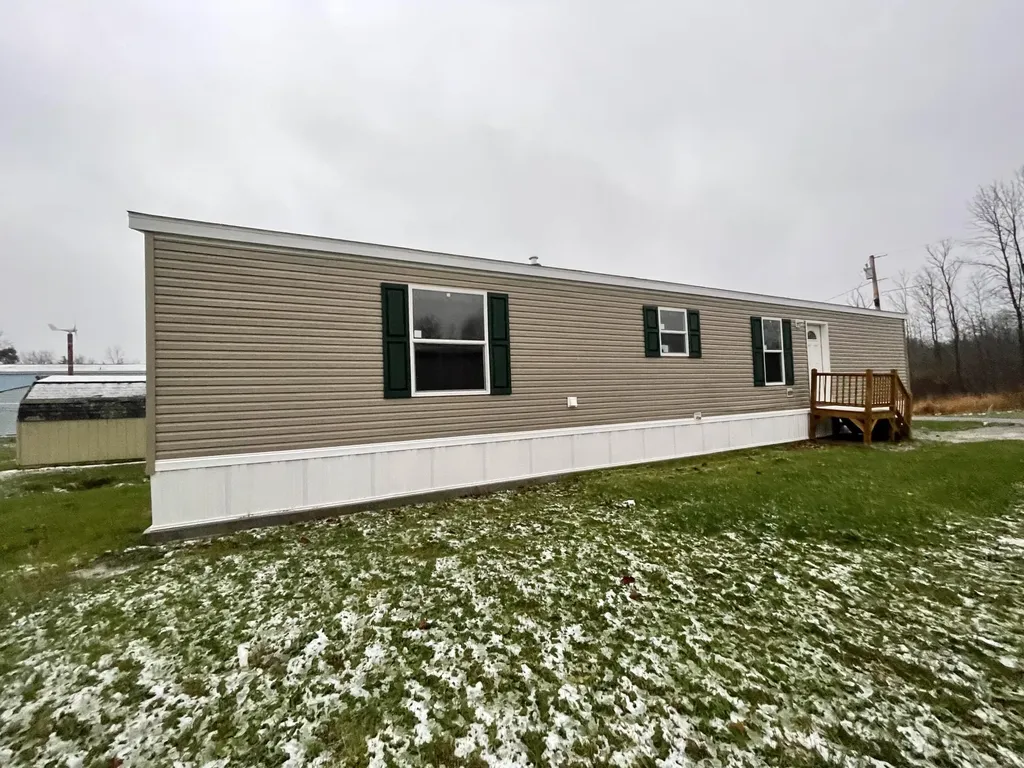 6 Oxford Road Vassalboro ME 04989