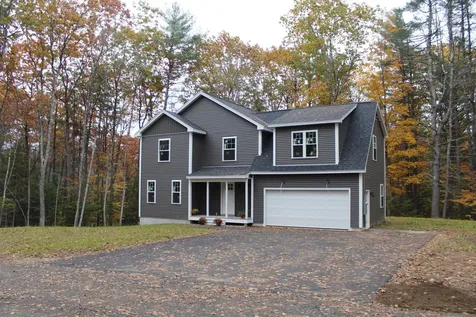 8 Memory Lane New Gloucester ME 04260