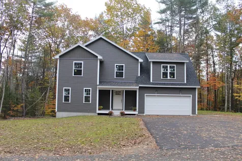8 Memory Lane New Gloucester ME 04260