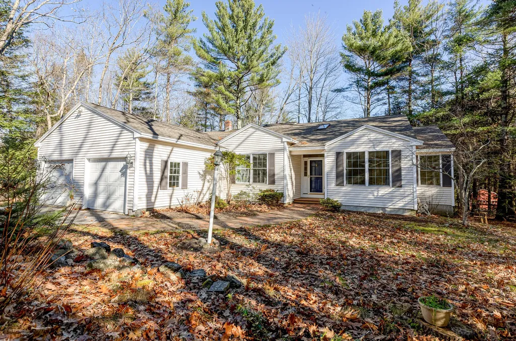 21 Vines Road Saco ME 04072