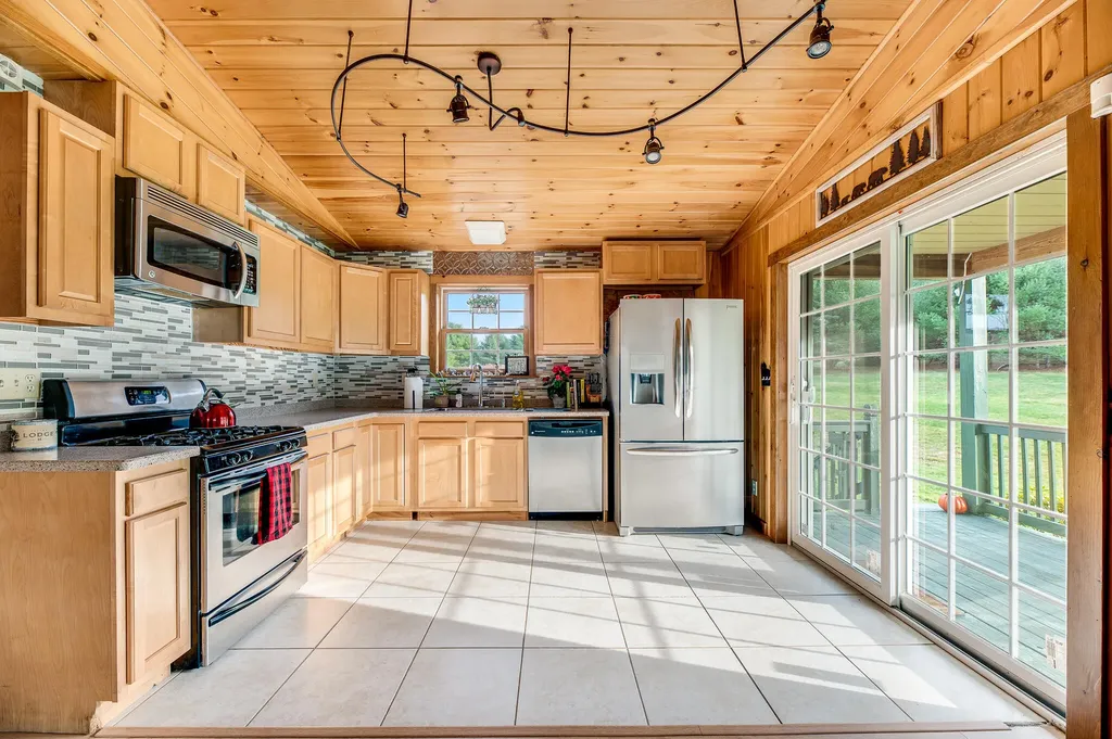 1089 Center Drive Orrington ME 04474