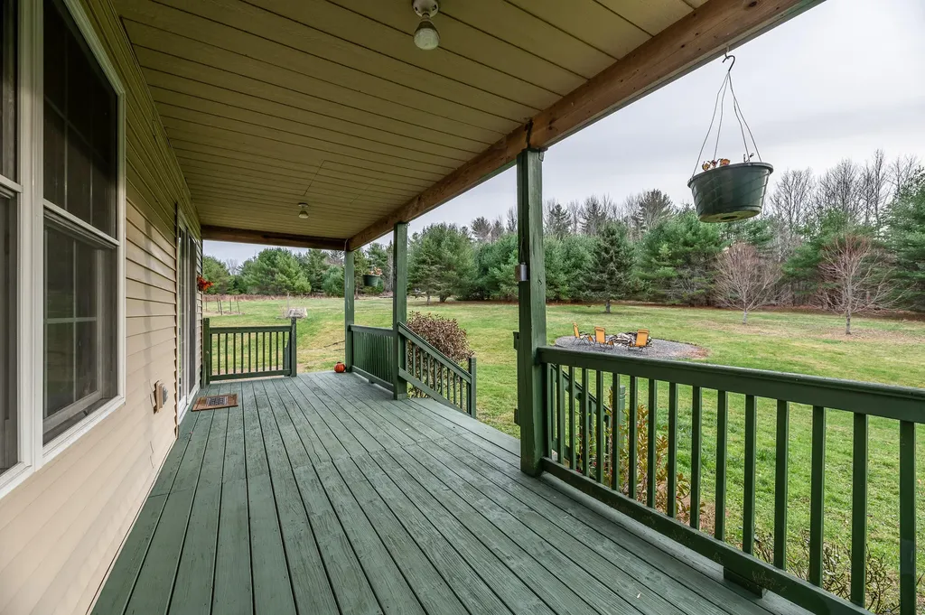 1089 Center Drive Orrington ME 04474