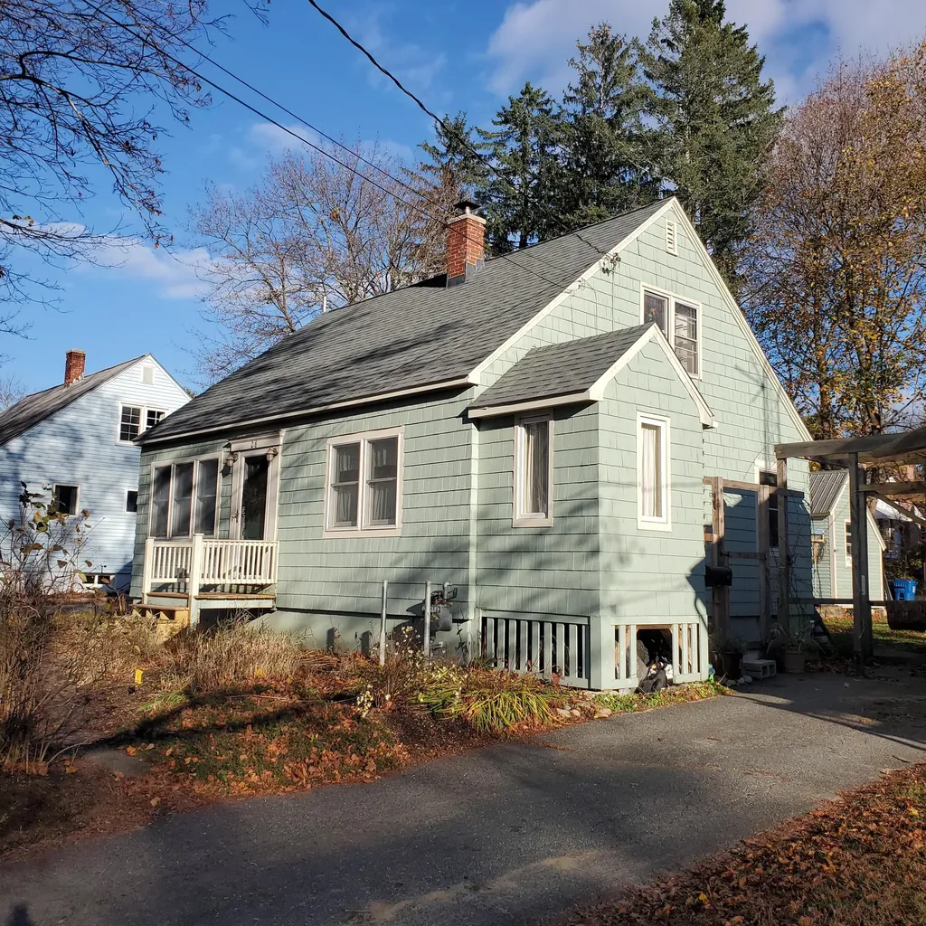 28 W Commonwealth Drive Portland ME 04103