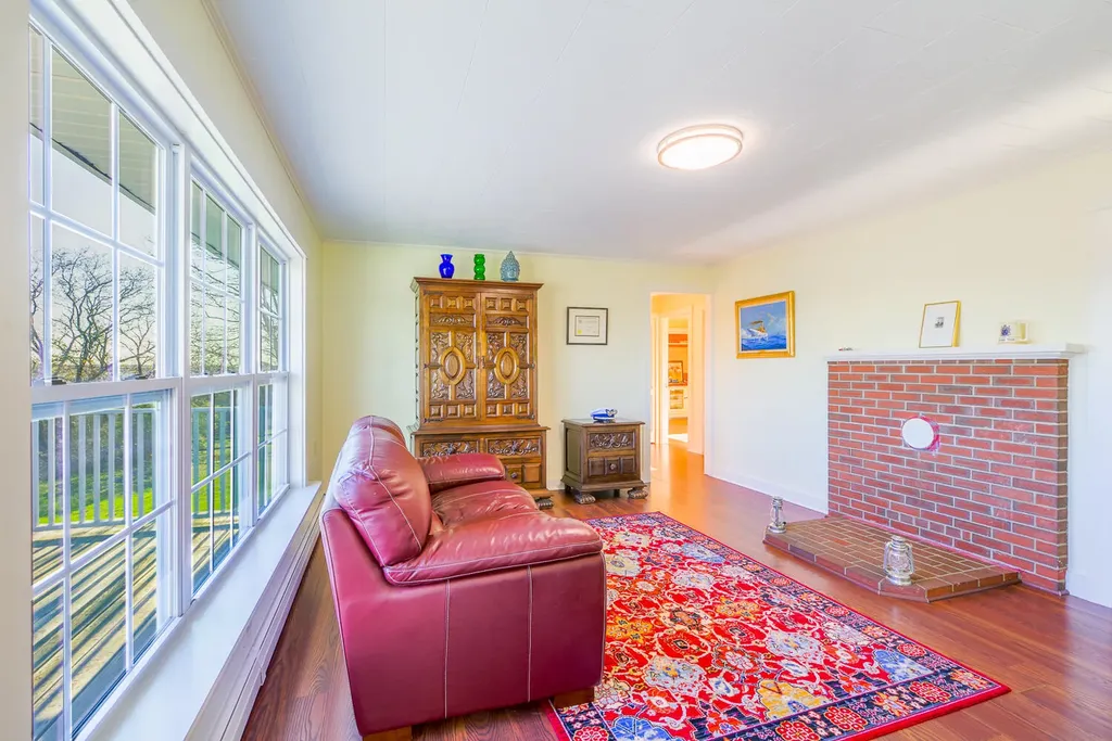 93 Sunrise Terrace Thomaston ME 04861